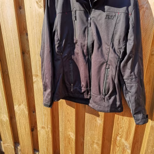 softshell jim black maat L