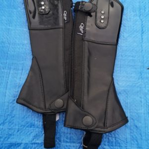 QHP gaiter chaps maat J1