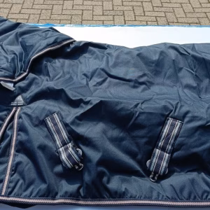 BR turnhout rug 4EH 600D  300 gram met hals